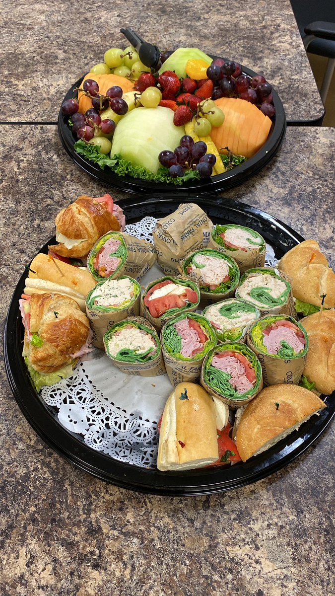 EllesReport's tweet image. Speakers lunch at the #AuthorsCongress.  Thank you so much @KierstenMarcil !#twittersupperclub @AuthorsCongress