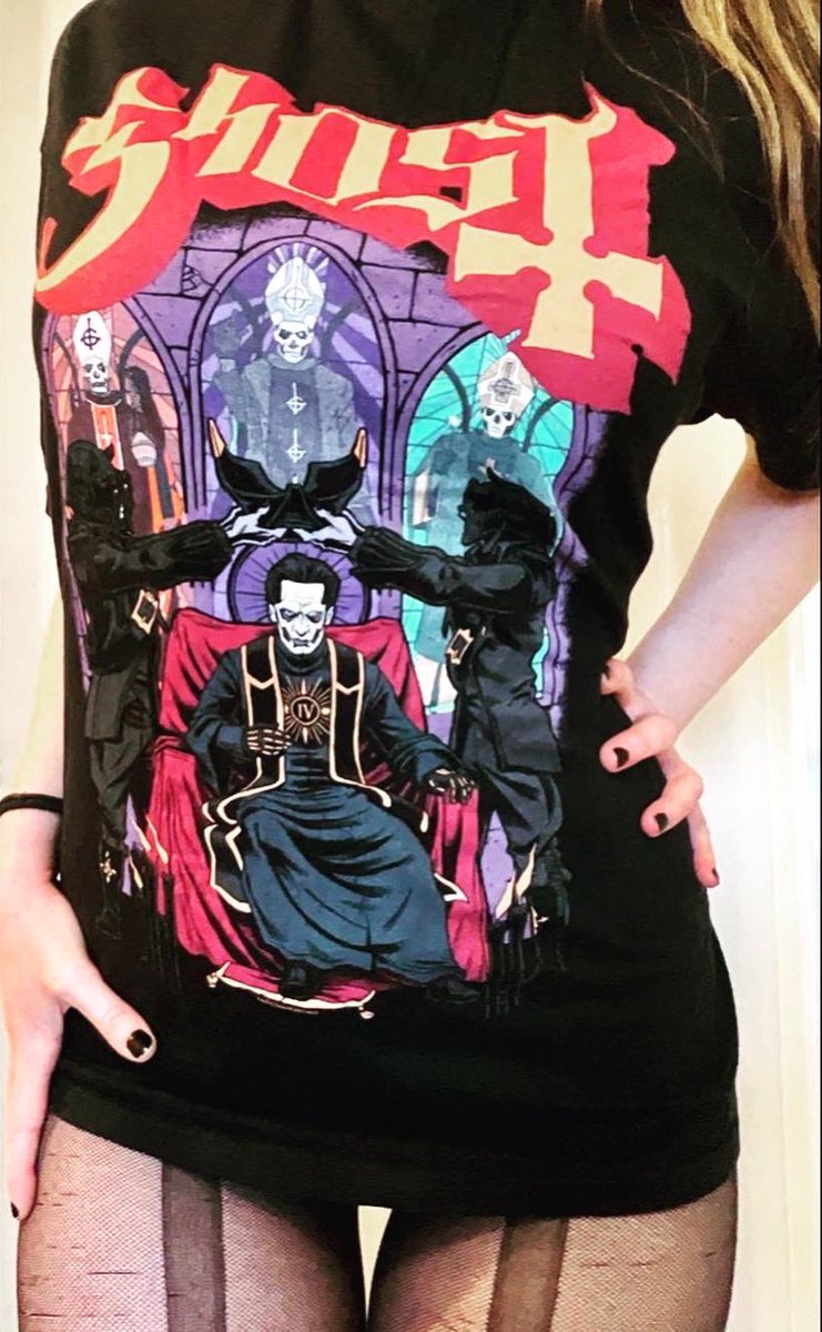 kellymayghostee's tweet photo. Today’s Tee - Ghost ‘The Crowning’ ❤️👻 @thebandGHOST #thebandghost #phantomime #jesusheknowsme #jesusiscoming #ghosttshirt #ghostshirt #ghostmerch #bandtshirt #bandshirt #PapaEmeritusIV #papa4 #papa3 #papa2 #papa1 #namelessghouls #ghost #ghostcollector #ghostbc #impera https://t.co/48tJG40ZLn