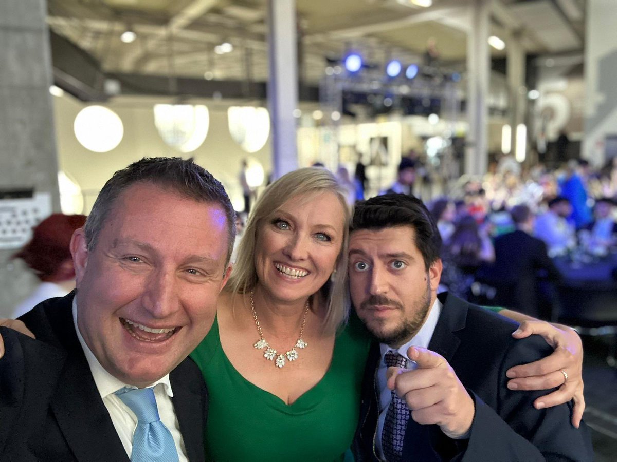 Martine Croxall tweet media