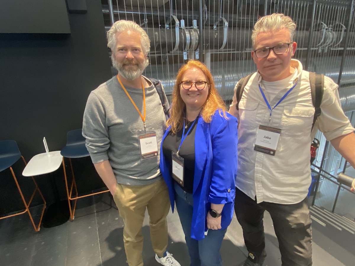 splashmango's tweet image. She calls herself the ‘Orange Flash’ and that’s exactly what we saw as she organized one of the best conferences I’ve been to in the last 3.5 years. Her name is Sheri Moore. Conference was called #meshcon They will be holding it in Toronto this summer. Find out more! #innovation