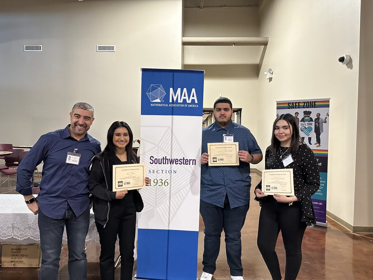 bechiramdouni2's tweet photo. @smcccougar SMCC students presenting at MAA conference El Paso Texas. https://t.co/0n1RdtGNhs