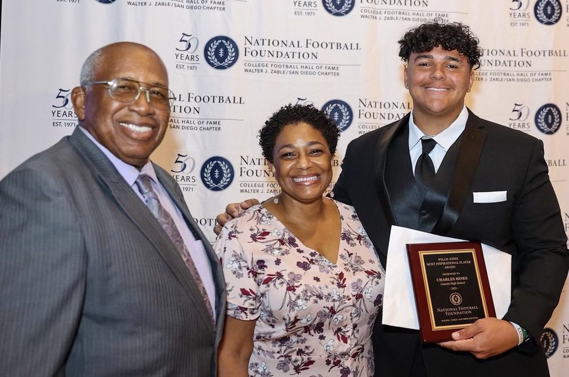 LINCOLN HORNETS FOOTBALL (@thehivefb) on Twitter photo Congratulations to Charlie Hines (<a href="/_hinescharles/">Charles Hines | San Diego Ca</a>) on being nominated by <a href="/NFFNetwork/">National Football Foundation</a> for the Willie Jones Most Inspirational Award. The star lineman & Capital will be heading to the Ivy League - Brown University to play collegiate football!
#LincolnCertified 🍀 #RepTheHive Congratulations to Charlie Hines (<a href="/_hinescharles/">Charles Hines | San Diego Ca</a>) on being nominated by <a href="/NFFNetwork/">National Football Foundation</a> for the Willie Jones Most Inspirational Award. The star lineman & Capital will be heading to the Ivy League - Brown University to play collegiate football!
#LincolnCertified 🍀 #RepTheHive