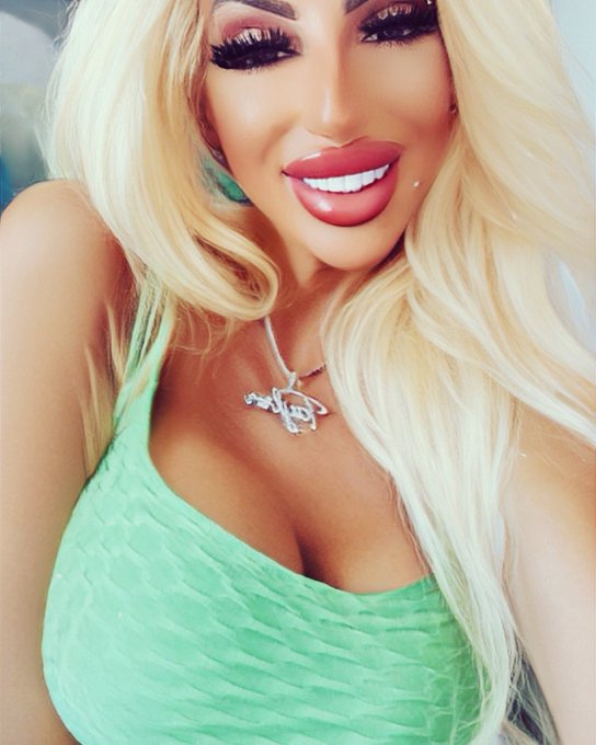 #spring has definitely sprung as many of you boys are out here spring AF lol 😂 https://t.co/B1Rwxuwtrd<a href="/tag/spring"class="tags">#spring</a>