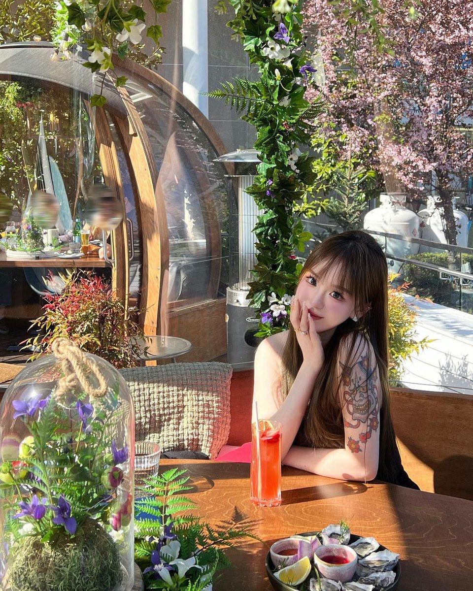 With blushing sakuras and lush green foliage that surround each dome, each blissful moment spent dining the Secret Garden feels like a dream. 

Book this bespoke experience today on Tock. #SecretGardenbyH #HTastingLounge

[📸: @n1ccccole]