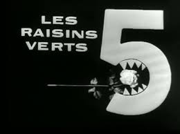 TylskiA's tweet photo. Connu pour avoir donné des couleurs aux émissions TV, #Averty avait d'abord offert au public un vrai noir & blanc (le rendu de la TV jusque-là était gris) avec un maximum de contrastes, peignant par ex les décors en rouge vif pour l'adaptation en direct de 'La Logeuse' dès 1958. https://t.co/IzRCh3SZPO