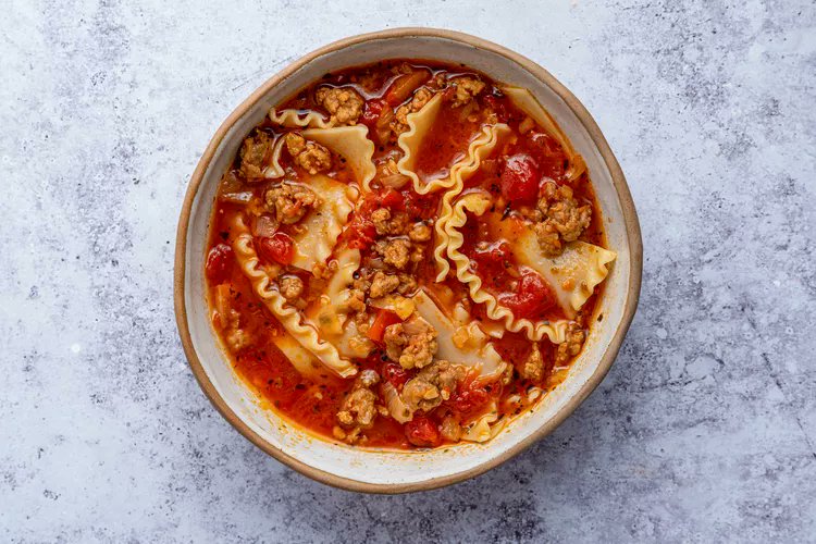 sacagent's tweet image. You might want to consider adding this lasagna soup #recipe to your dinner rotation. #learningtocook  cpix.me/a/167621024