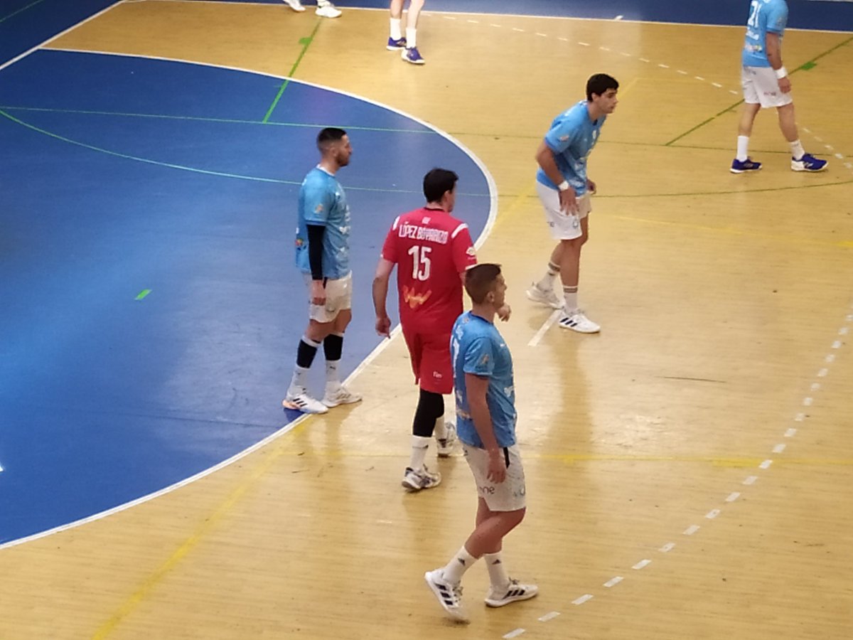 josete8877's tweet photo. 5ª JORNADA #DHPlataMasc
@bmalcobendas 25
@UDHCEivissa    25
📊
@Nacho_gimeno92 8
@marionevado11 6
@CedenaMario 5
@Ramonfz_22 ⛔
🔜 HANDBOL SANT QUIRZE 🚌
A SEGUIR EQUIPO 🤝
#BalonmanoAlcobendas 💯 https://t.co/z1oaeqEB3l