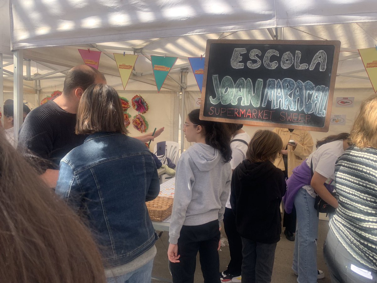 EscolaJMaragall's tweet photo. #CompartimInterseccions
#SpringFestivalPrat
It’s been a great day for English! https://t.co/6QhQKRHXnh