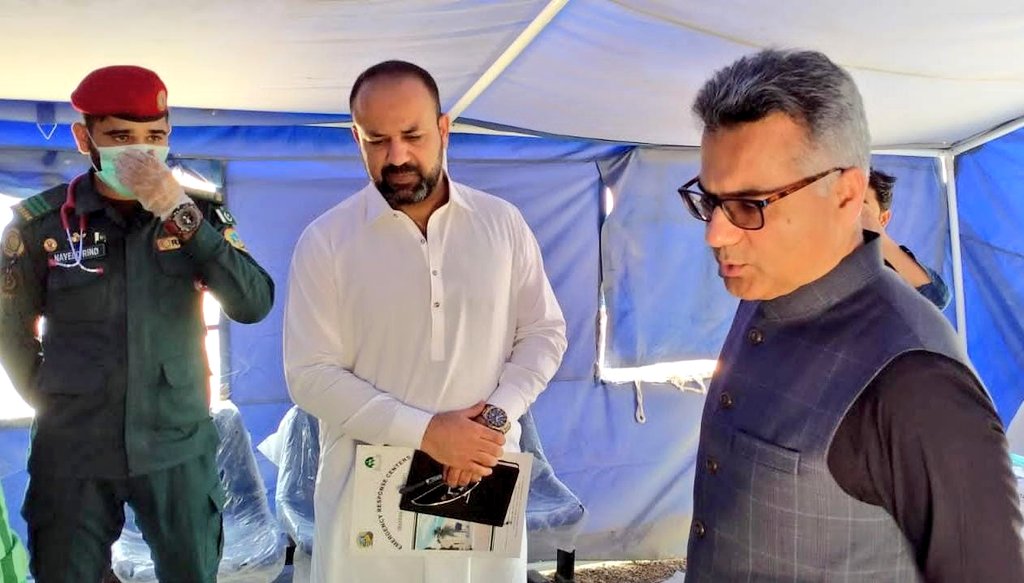 PPHIB_org's tweet photo. @cs_balochistan  accompanied by Secretaries while visiting Hinglaj; oversaw the physical progress of the development schemes &amp; the PPHI/ERC temporary healthcare emergency unit. (1/2)

@BalochEsfandyar https://t.co/ysQtBKwCcZ