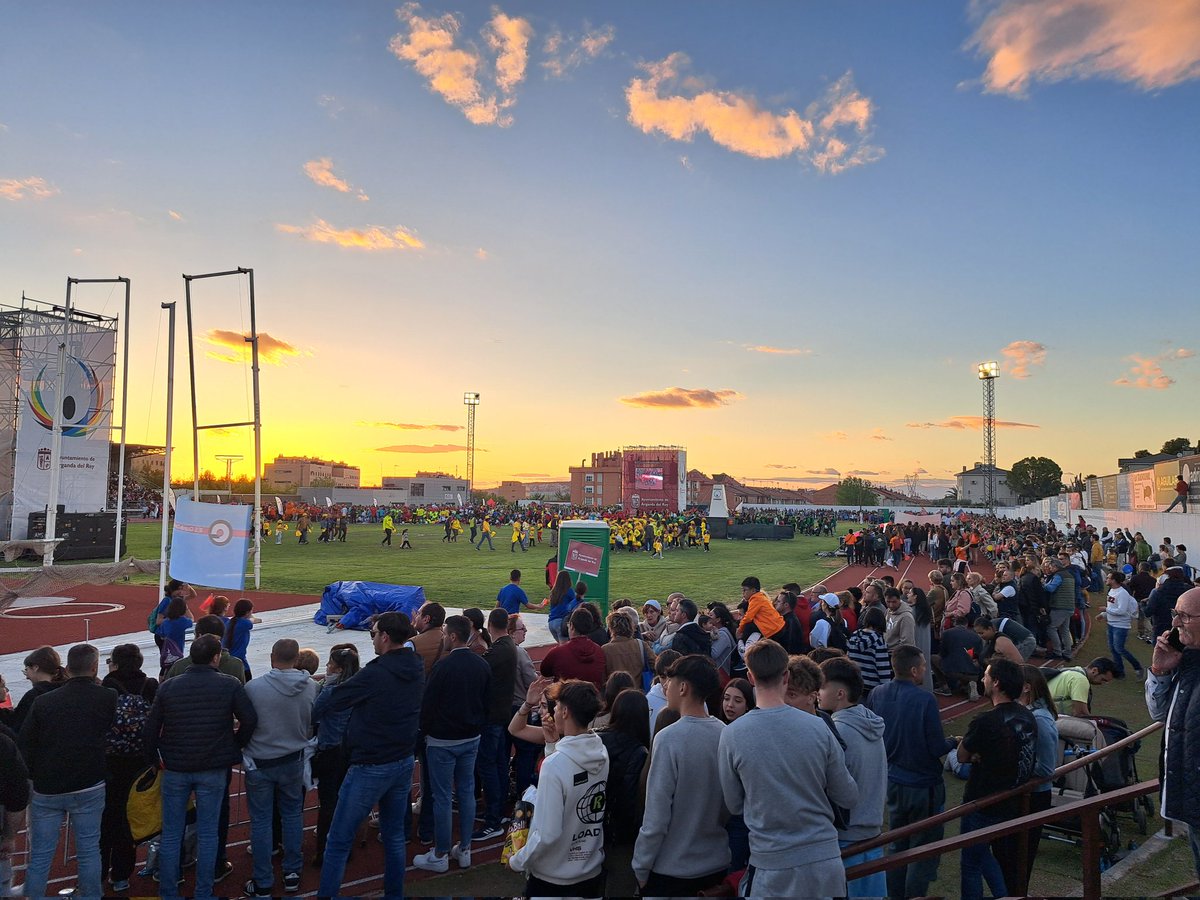 Ana Brox tweet media