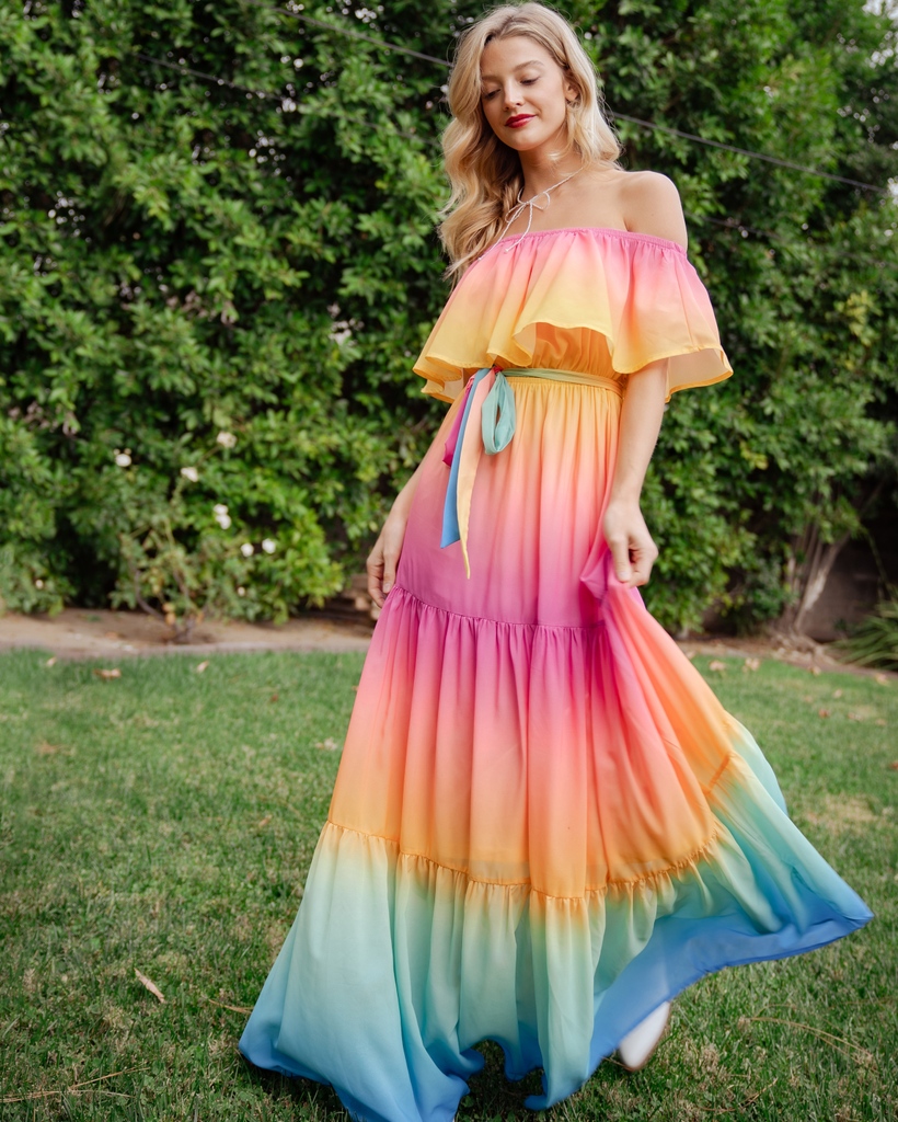 FLYINGTOMATO7's tweet photo. When your dress is as beautiful as a sunset #ombrelove
https://t.co/0ZYH8c9Ssf
#eventready #datenightdress #datenightoutfits #datelook #springfashion #springwardrobe #springoutfit #springlook #partydress #guestoutfits #floralprints #floraldresses #minidresses #sweetmini https://t.co/BxA0N7vkOt