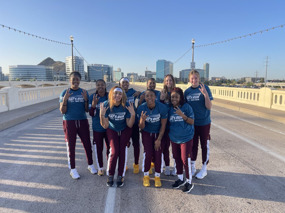 CoachAdair's tweet photo. โฆ@SunDevilWBBโฉ Enjoyed volunteering this morning at #PatsRun23 #ForksUp๐ฑ #DevilsServe https://t.co/rqRZtEf8Eo