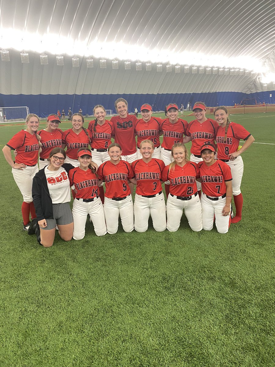 SCCBlackhawkSB's tweet photo. SCC Softball goes 3-1 on the weekend against Southwestern! Kylie, Kisbel and Mady all had home runs this weekend! We also have a Blackhawk birthday today- HAPPY BIRTHDAY EMMA! GO BLACKHAWKS! #SCCSoftball #wearefamily https://t.co/6GfoLa9i2M
