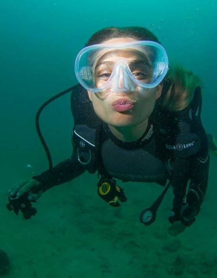lailabernadi's tweet photo. Último mergulho do trabalho voluntário 🦈 https://t.co/lvHHoGkF6m