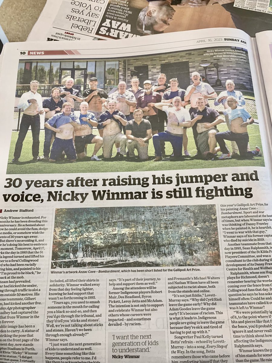 The Willy Wagtail ( Nicky Winmar )  story told by Andrew Stafford <a href="/theage/">The Age</a>  tdy warm regards @cholejane32 &amp; <a href="/RoverePaul/">Paul Rovere</a> .. 93 <a href="/stkildafc/">St Kilda FC</a> playing group reunion #GreatVibe 30 yrs on <a href="/sundayage/">The Sunday Age</a> ❤️🤍🖤