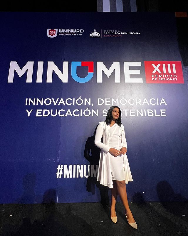 ListinDiario's tweet photo. #LaRepúblicaLD l Shirley Santana, la cara para un MINUME de infinitas posibilidades

https://t.co/gnYkVhk6ed

#ListínDiario https://t.co/RNwD3AjXy1
