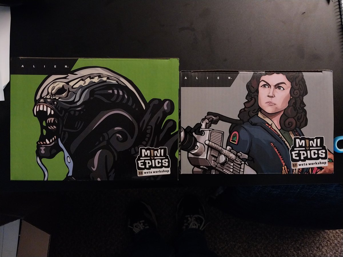 FuryOfTheAngels's tweet photo. Newest members of my hive! The #WetaWorkshop #MiniEpics #EllenRipley and #Xenomorph! I wanted Ripley originally, but the #Alien was a splurge buy. Glad I bought both of them; they're adorable! https://t.co/l64rTeb014