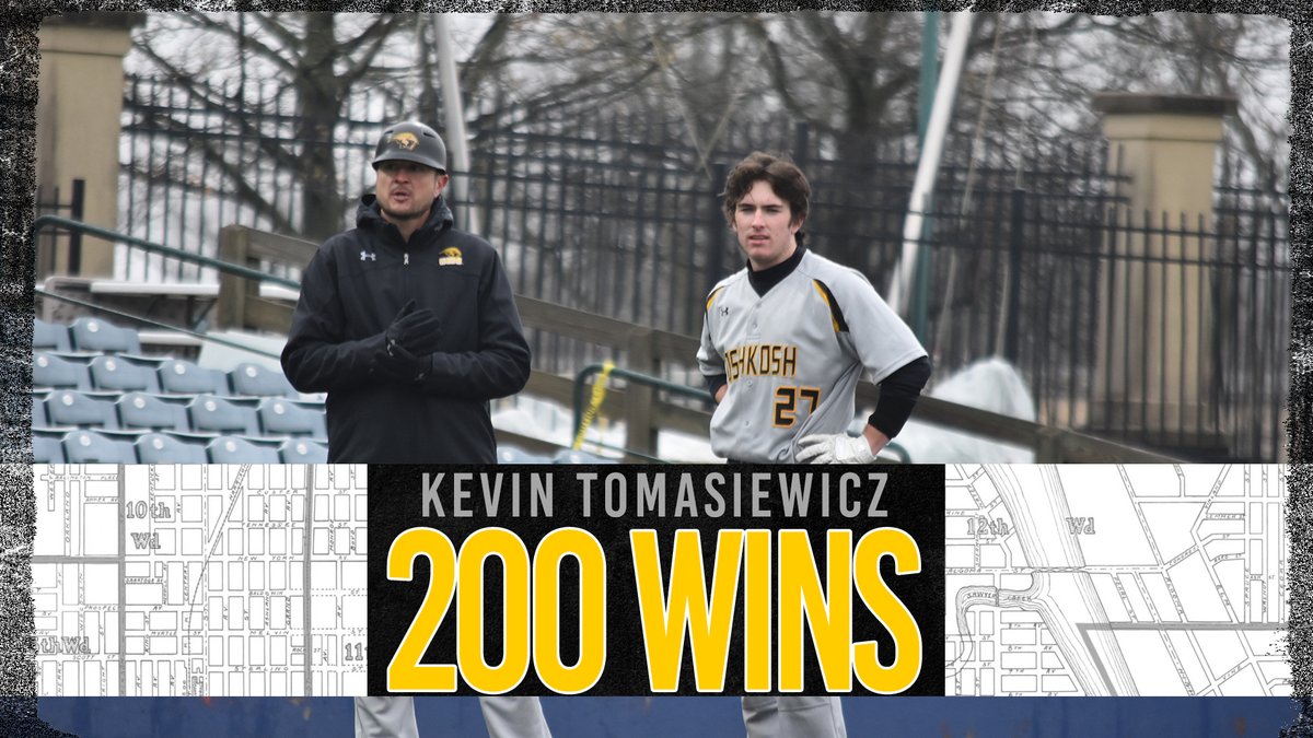 Kevin Tomasiewicz became the third <a href="/UWOshkoshTitans/">UW-Oshkosh Athletics</a> baseball coach to reach 200 career wins in sweep of UW-Stout. Release: d3baseball.com/seasons/2023/c… #d3baseball