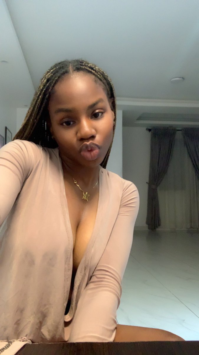 bloomieorchid_'s tweet photo. Heyy🤭🤎 https://t.co/UlQ5VtduF2