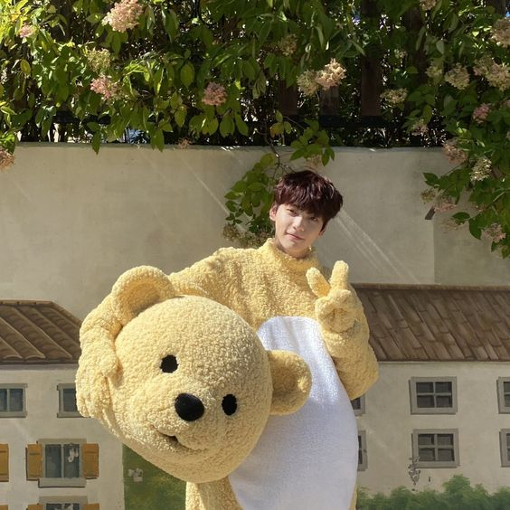 wisprei's tweet photo. ☀ layout change ☀
im kaii! lf interactive eng/filo #moots!! (ˆ⌣ˆ) 

not new to #stantwt &amp; #kpoptwt     

• lf mainly moa, fearnot, bunnie, once, orbit, dive, p1ece, nctzen &amp; stay, any fandom'll do tho!!   
• any prns, canadian, intp

  ♡ / ↻ to be mutuals/spread, ty!! https://t.co/uF1ThNhQYc