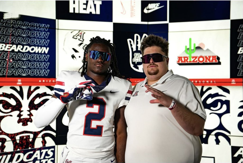 IAmTDowns's tweet photo. #DBselect x #BearDown
@Kayo_Patu06 @GreenDevin17 @mattkoett1 @ScottieGraham @ArizonaFBall https://t.co/y2cOKZUVCp