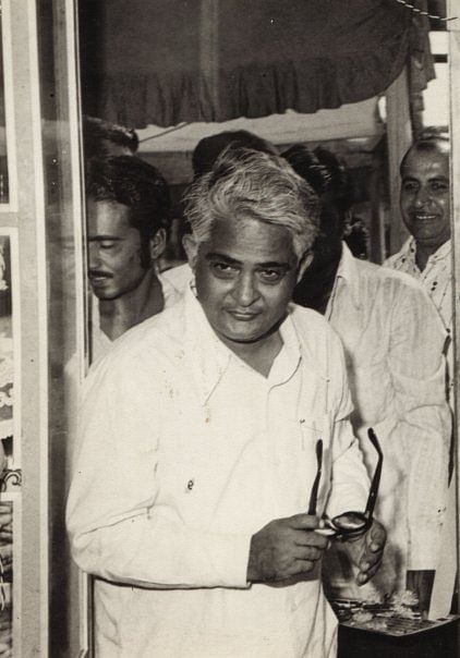 Gabbar0099's tweet photo. Remembering Ehsan Jafri : 

Ehsan Jafri former Loksabha MP who was killed in Gulbarg Society Massacre during Gujarat Muslim Genocide 2002.

For five hours, Jafri held off the mob at his gate, while making phone calls to the police commissioner, the chief minister's office 1/2 https://t.co/DiYtLQ2aWX