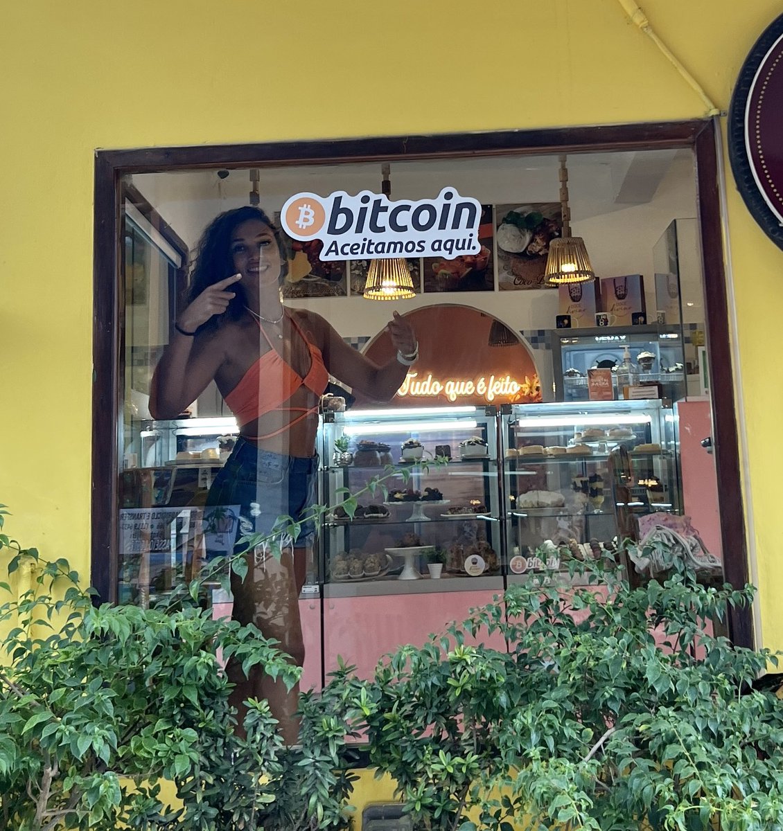 SterFonseca's tweet photo. I am not part of the sticker
#btc #cryptobeach #brazil #ceara #jericoacoara https://t.co/k62vW1DXsp