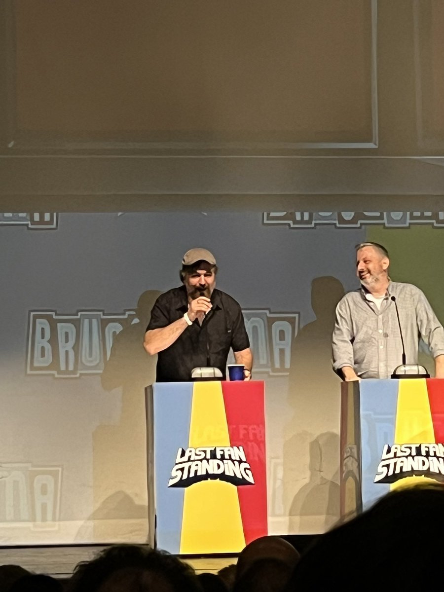 TheMike3D's tweet photo. Guess who’s here!! @BQQuinn @GroovyBruce #4ColorDemons #ImpracticalJokers https://t.co/b8j0cPBWT0
