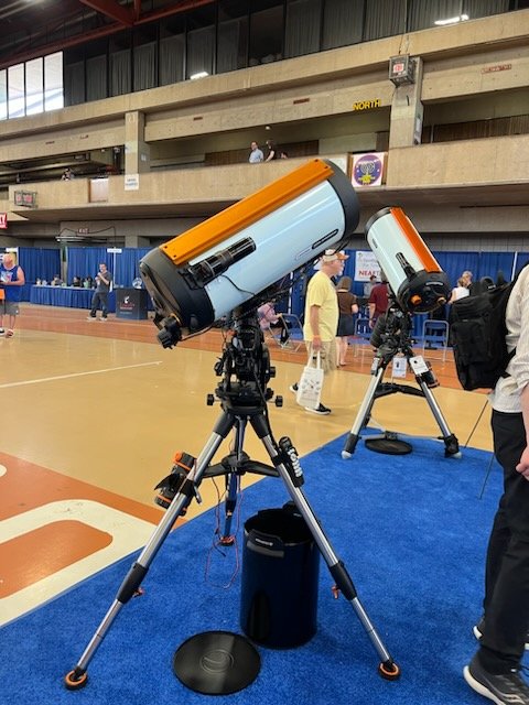 BintelShop's tweet photo. New Celestron StarSense Autoguider shown at NEAF 2023. Assists with polar alignment, mount alignment and then guiding. A very cool gizmo from @Celestron #BINTEL #celestron #astronomy #Astrophotography #neaf2023 https://t.co/veNvKtzc47