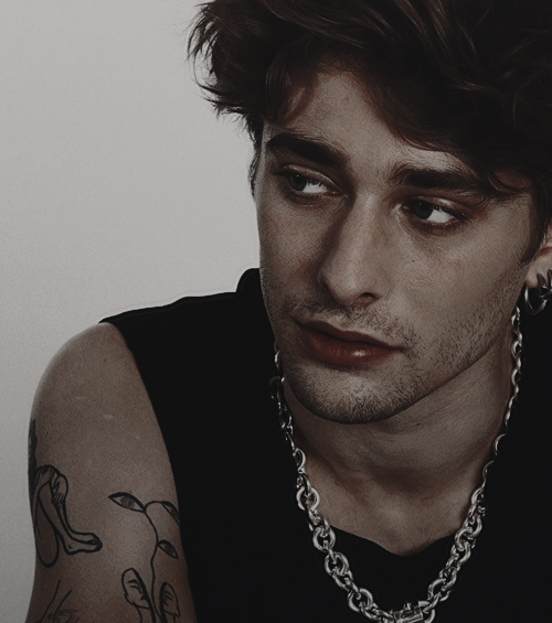 ⠀
⠀“One may smile, and smile, and be a 𝐯𝐢𝐥𝐥𝐚𝐢𝐧.”