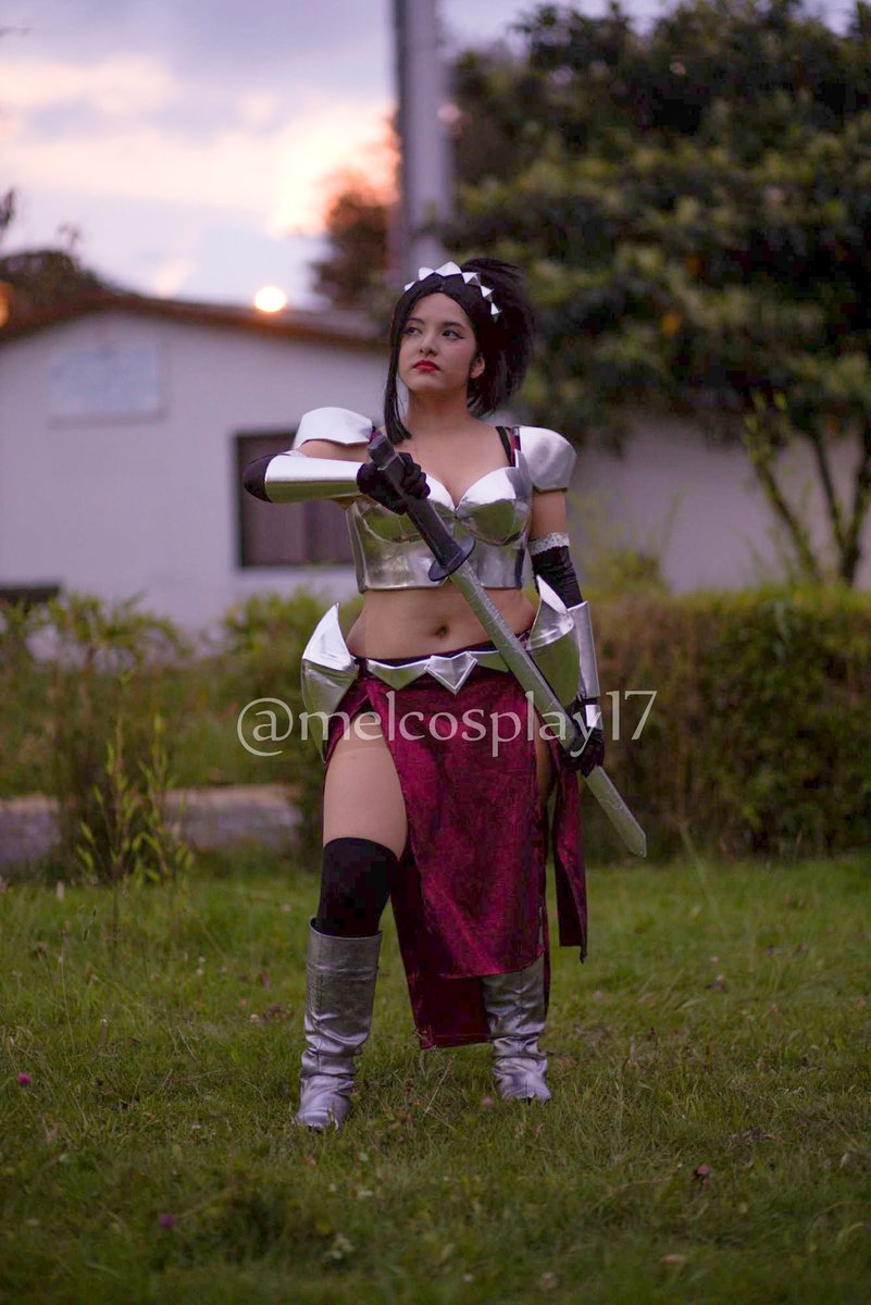 melcosplay17's tweet photo. Un verdadero guerrero estudia cada derrota para convertirla en victoria la próxima vez... Porque el mejor guerrero no es el que triunfa siempre, sino el que vuelve sin miedo a la batalla ⚔️

#MomoYaoyorozu #fantasyau #bnha #mha #cosplay #BokuNoHeroAcademia #cosplayer #ecuador https://t.co/Ve2fw0MGSL
