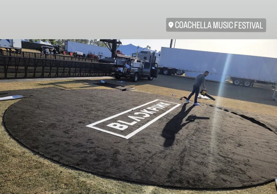 is that a helicopter landing pod or what 😭😭😭 

BLACKPINK COACHELLA HEADLINERS
#BLACKPINKatCoachella