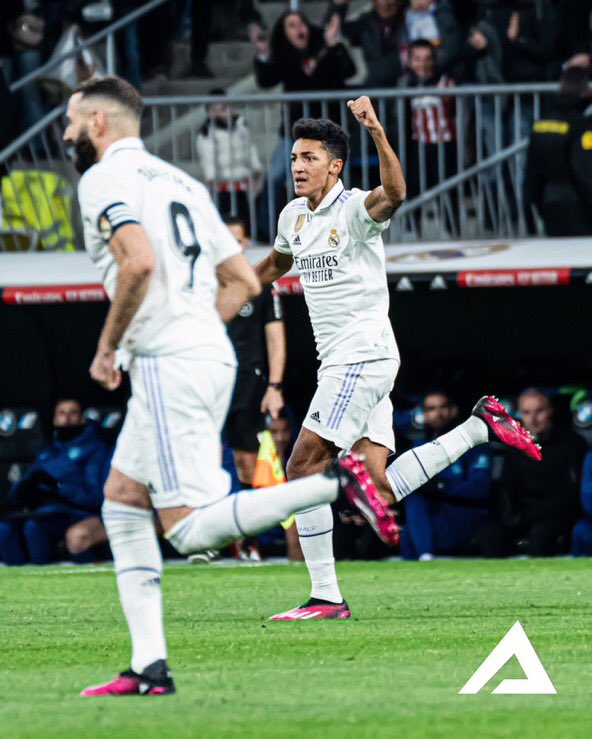Mr_MoonYoz's tweet photo. @radivojmateo21 @WanderContrers @RealSeasonNT1 Se Llama Álvaro y es un Uruguayo Cojonudo y Madridista Hasta La Muerte #Future9 #YNadaMas https://t.co/yze4JrOoYR