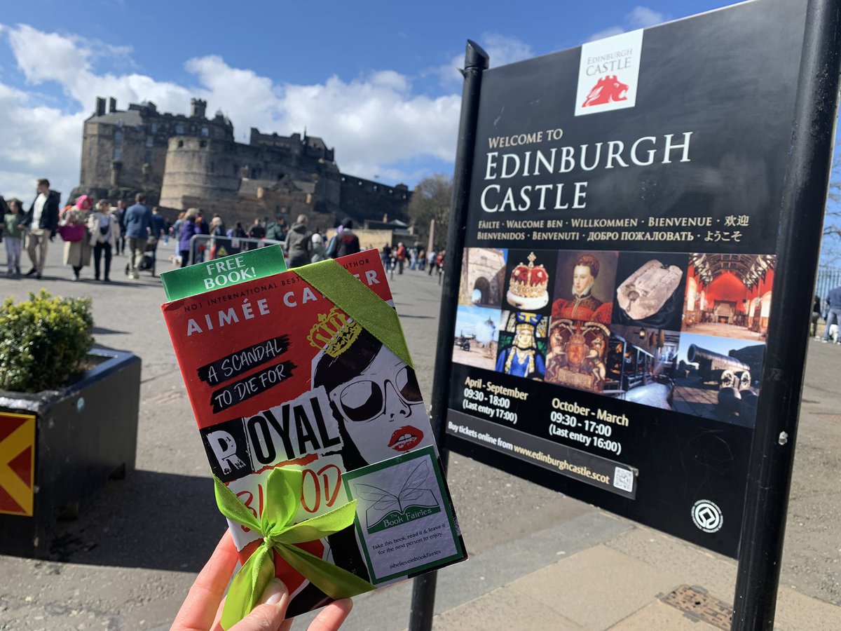 The #BookFairies are sharing copies of Royal Blood by @aimee_carter - some of which are being hidden at some royal locations! ✨📖🧚‍♂️

Who will be lucky enough to spot one at Edinburgh Castle? 🏰

#ibelieveinbookfairies #TBFUsborne #TBFRoyal #RoyalBlood #AimeeCarter #YA