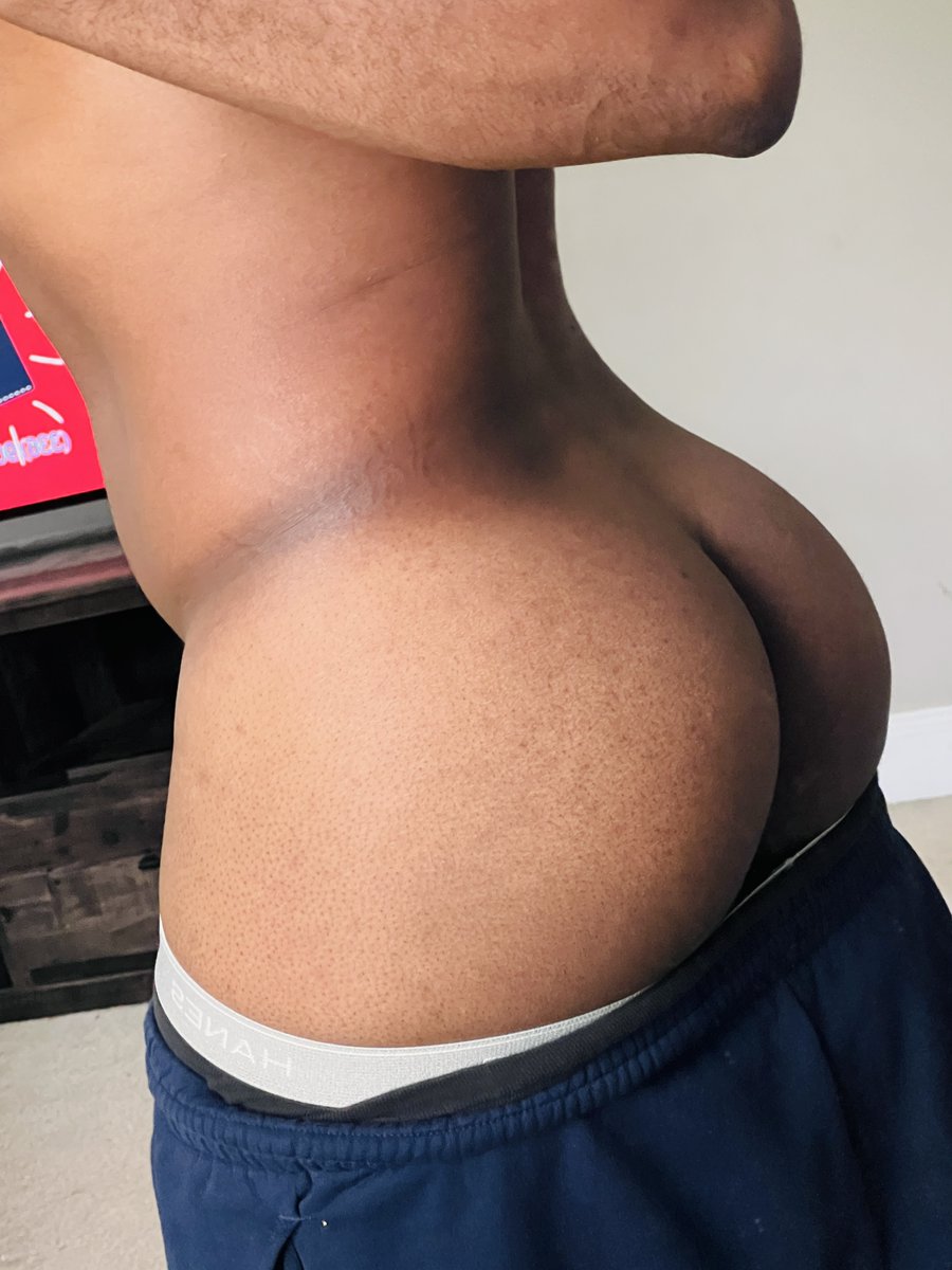 btmvibe's tweet photo. I need somebody to come put some DICK down #336freaks #winstonsalem #336dl #safeonly 😘 https://t.co/0gm6oiNXGQ