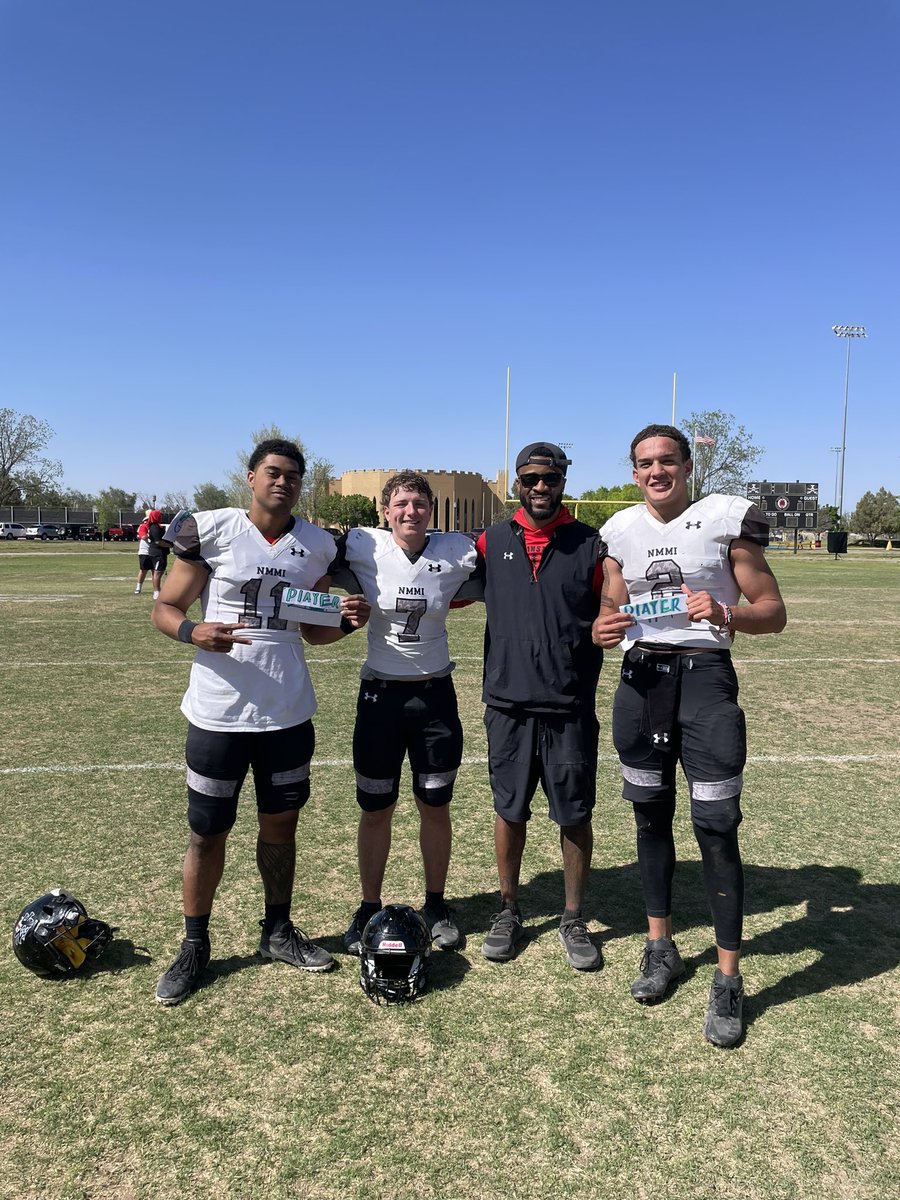 Spring Ball came to a close today! Great group of guys, ready to attack every challenge presented to us 💫 👾LIFESTYLE