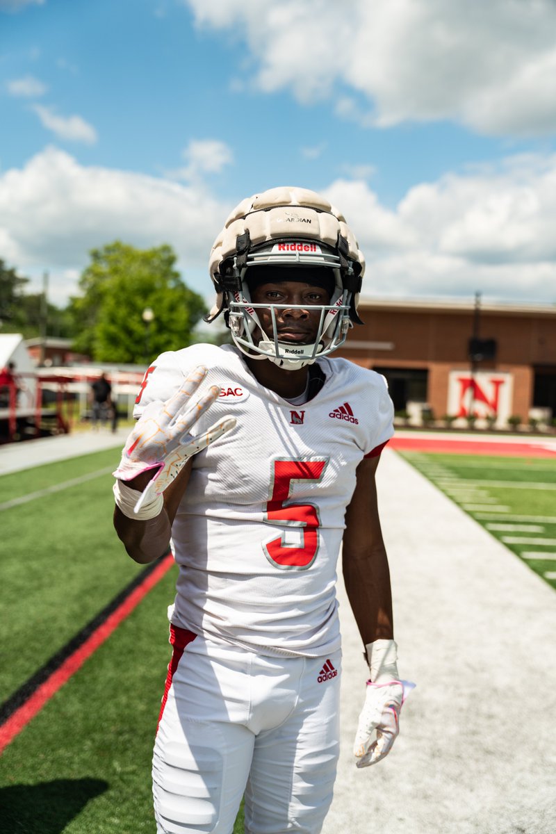 <a href="/TreFam_Keith209/">Keith</a> Tell em’ how many touchdowns you had today😤