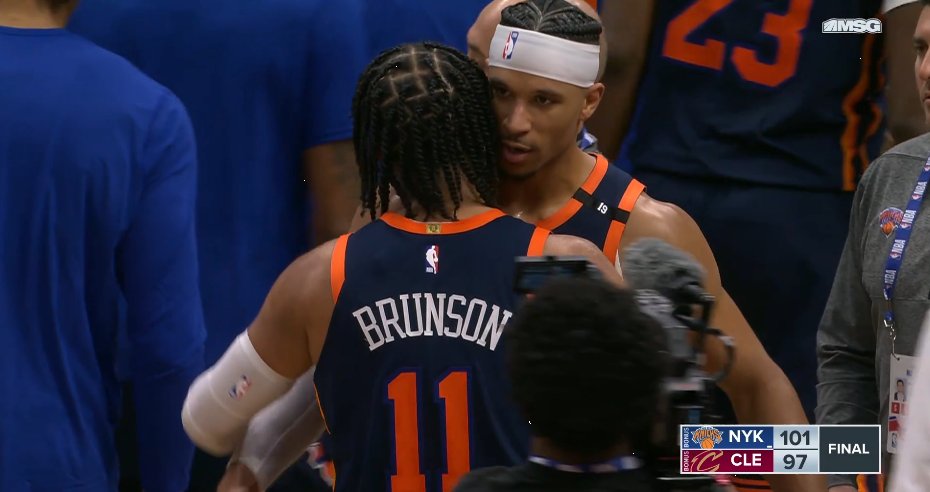 GVazquezNY's tweet photo. Dame un Josh Hart de la mañana a la noche. Sin él no se gana esto. Sin Brunson tampoco. Ese es el 'upgrade'.

Bonita roca de equipo.

24 años que los Knicks no estrenaban POs con victoria fuera de casa. O sea, de un último año de Finales. https://t.co/CTIp2DAFPp