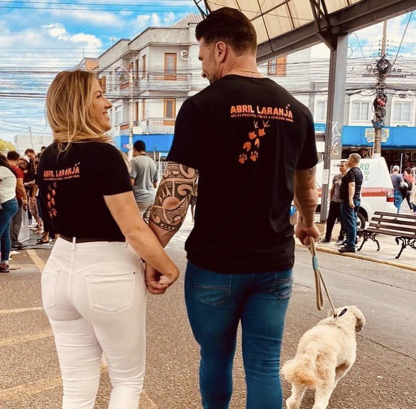 felipecostella's tweet photo. Parceria é o amor sem palavras. 
Estamos um do lado do outro, precisa mais alguma coisa? 
Então a vida de um casal parceiro é assim, um pouco de mim, um pouco de ti e bastante de nós… 

Te amo!🧡
@gabifidellis https://t.co/6FpspvoIzp