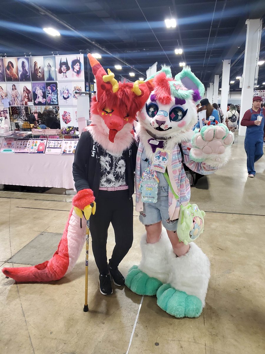 Prof_BooKitty's tweet photo. We're so cute~ 💕 #sccomicon 
.
🧵: @alecrimcarmim https://t.co/QKkB8vQwka