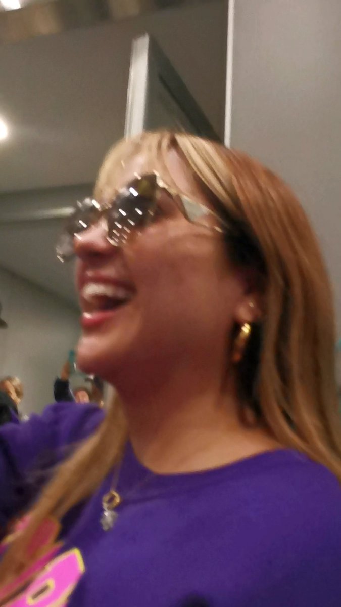 NayaTopp's tweet photo. @JuanSGuarnizo y @arigameplays gracias por alegrarme mis días esta semana e tenido unos días muy difíciles por la salud de mi mamá, pero verlos me dio tranquilidad ❤️ los amo son mi inspiración y para muchos jóvenes y niños #juanguarnizo #arigameplays https://t.co/P5y36Lev1d