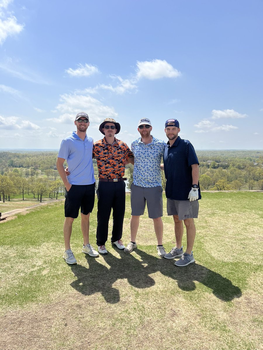 thimschoot1106's tweet photo. Spring Saturday in Arkansas 5 of 10: Storms in the afternoon but had a beautiful day to play some golf with the boys. https://t.co/bojRT0X7iZ