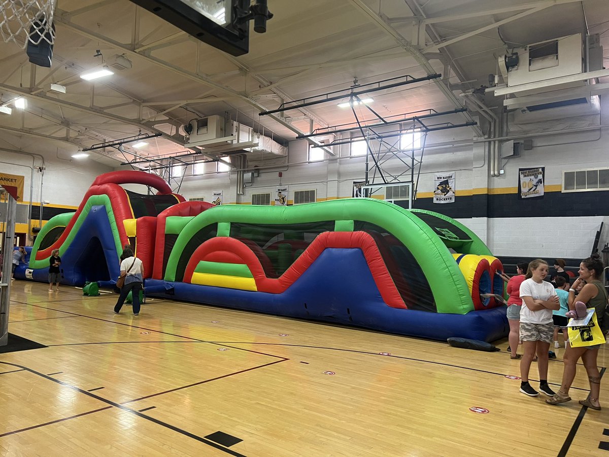 DMPrincipalGCSC's tweet image. Stop by our School Carnival tonight!