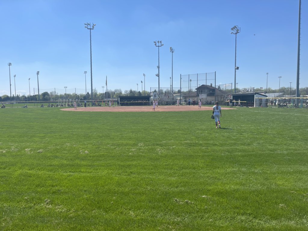 RammelD7's tweet photo. @panthersnc Our #NorthsideNeighbors @ChatardSoftball finished 1-1, our #SouthsideGuests @LHSIAthletics softball also finished 1-1 and @CLHSCadets from Ft. Wayne were gracious to come all the way down & play in 3rd Annual Paul Loggan Memorial Invitational! #ThanksLadies @PL_Foundation66 https://t.co/GJPdhoax7T