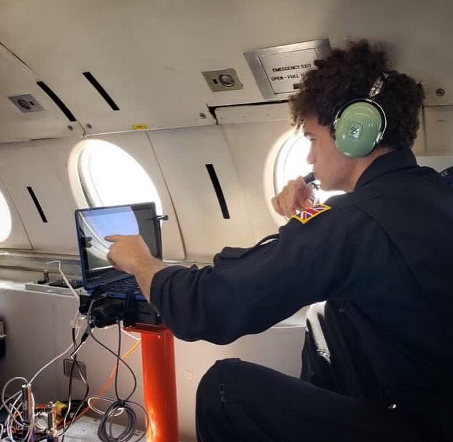 IIAS_NLC's tweet photo. Tom Carew conducting biomedical monitoring during a microgravity flight on the @NRC_CNRC Falcon 20.
#research #science #space #orbitaloperations #spaceoperations #astronautics #iias #artemis #moon #wearegoing #nasa #nasaartemis #GiantLeapsStartHere #microgravity https://t.co/FMOU3pRyBG