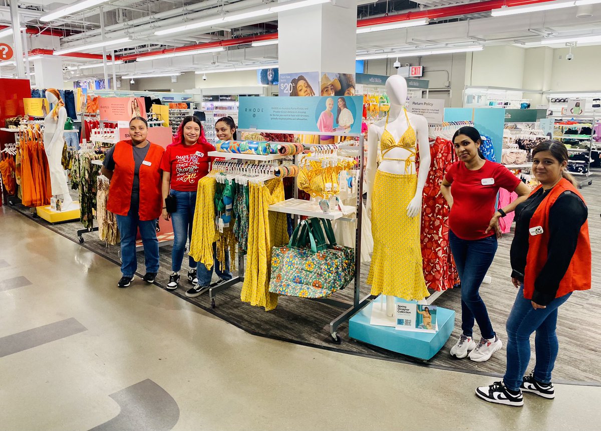 Huge THANKS to the style team for supporting with this beautiful set, taking care of every detail to ensure our GUEST experience is up to STANDARDS You guys ROCK!
#apreciation-post  #T3385🎯