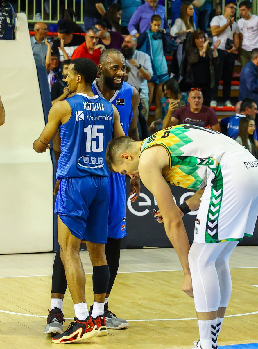 BFuenlabrada's tweet image. Cuanto lo necesitábamos 🏀🙌

#FuenlADN #25FuenlACB