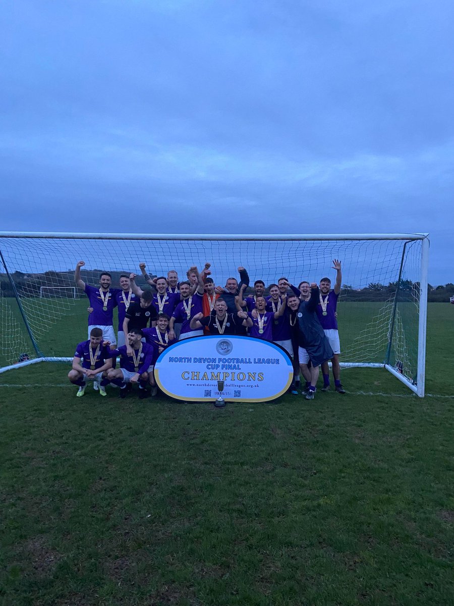AFCDumnonii's tweet photo. Arlington Cup winners 2023

#UpTheDums 💜 https://t.co/ZEp2YCempj