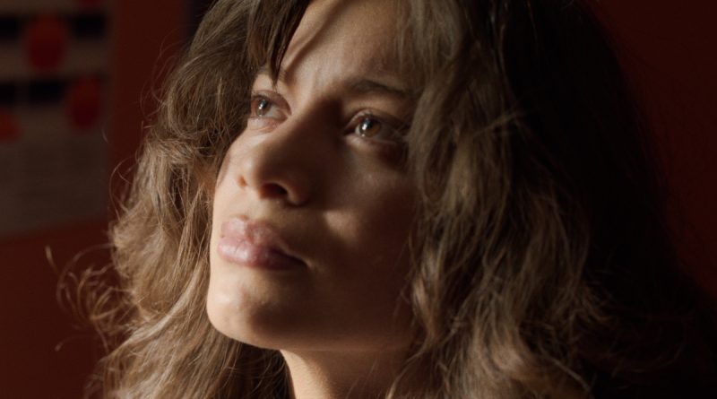AWFJ's tweet photo. .@maryannjohanson gives us her take on #RareObjects, Katie Holmes' adaptation of Kathleen Tessaro's emotional novel: https://t.co/0vhitDUn3P https://t.co/aa6SVvLm6l