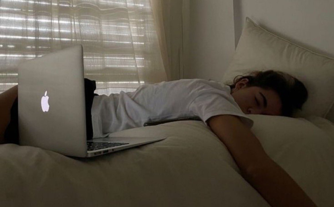 Désolé, je suis occupé, je peux pas sortir. 

Moi :